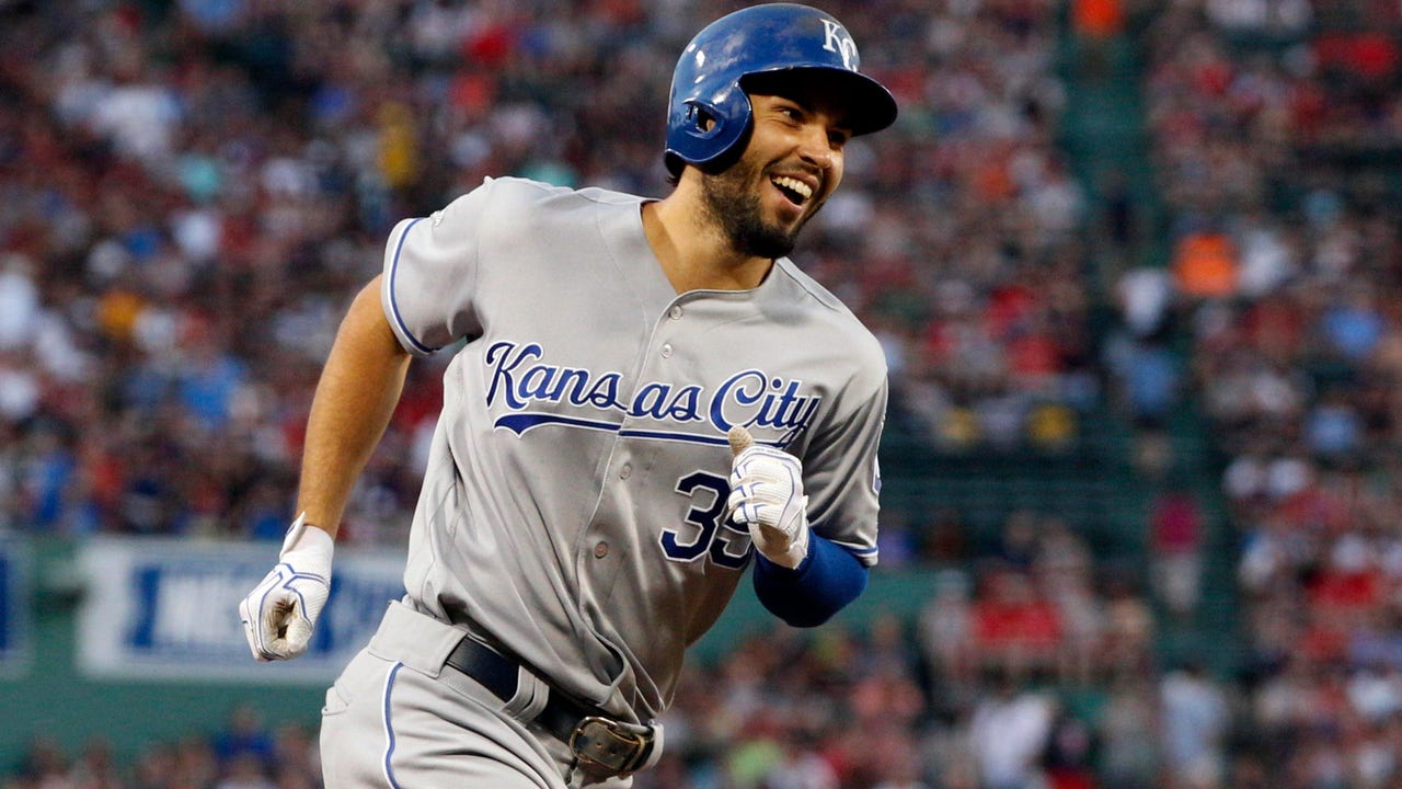 Royals power past knuckleballer and onto a win in Boston